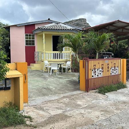 Sucasa Apartment Willemstad Luaran gambar