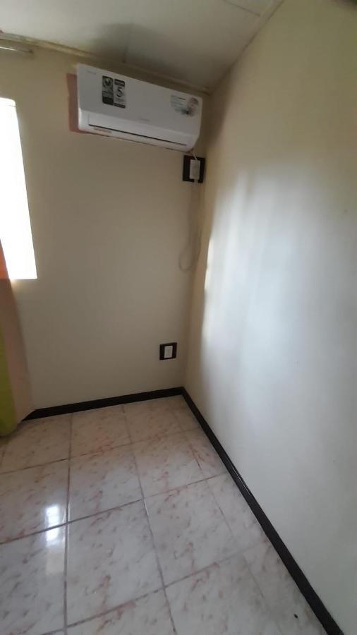Sucasa Apartment Willemstad Luaran gambar